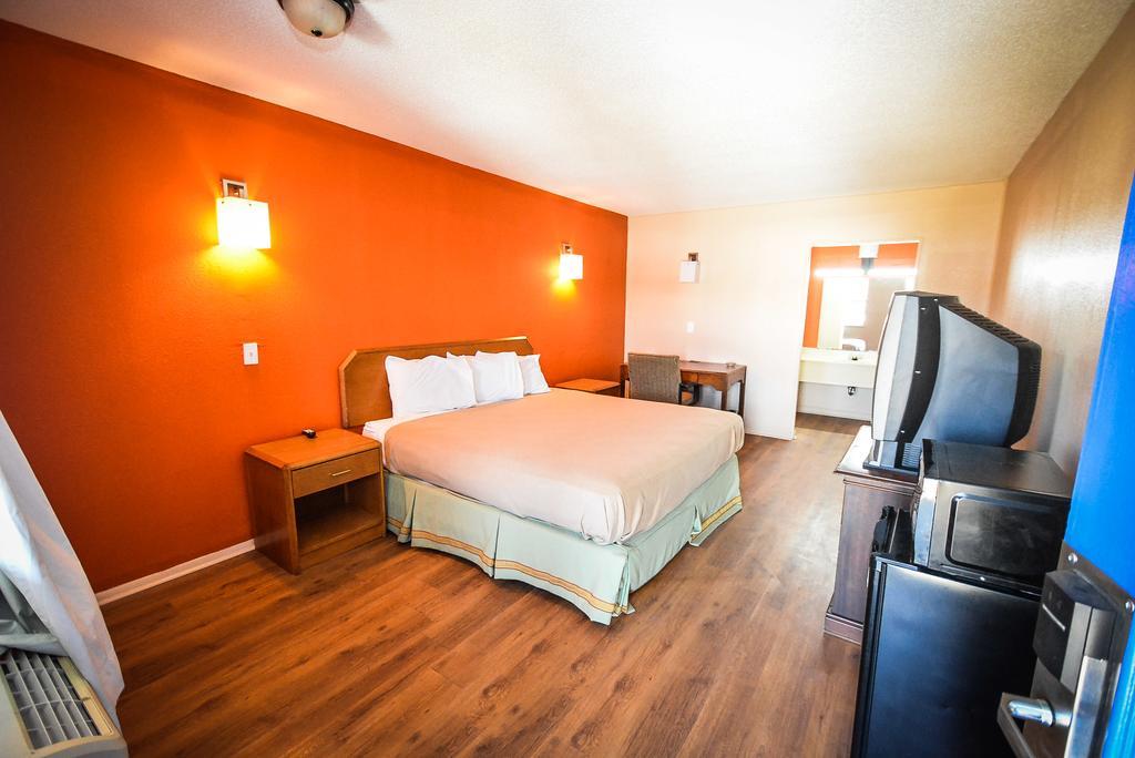 America'S Best Inn Montgomery Монтгомъри Екстериор снимка