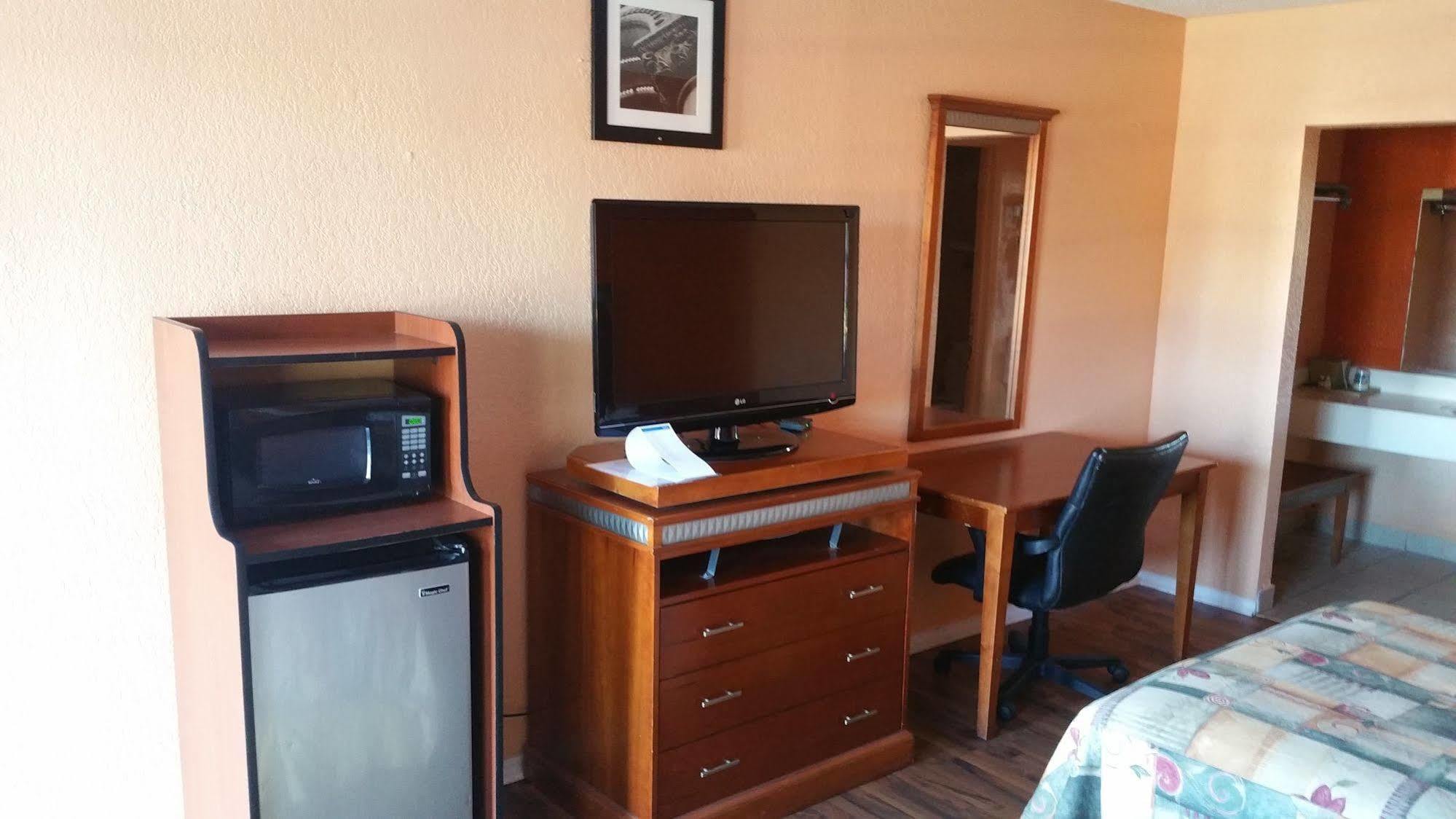 America'S Best Inn Montgomery Монтгомъри Екстериор снимка