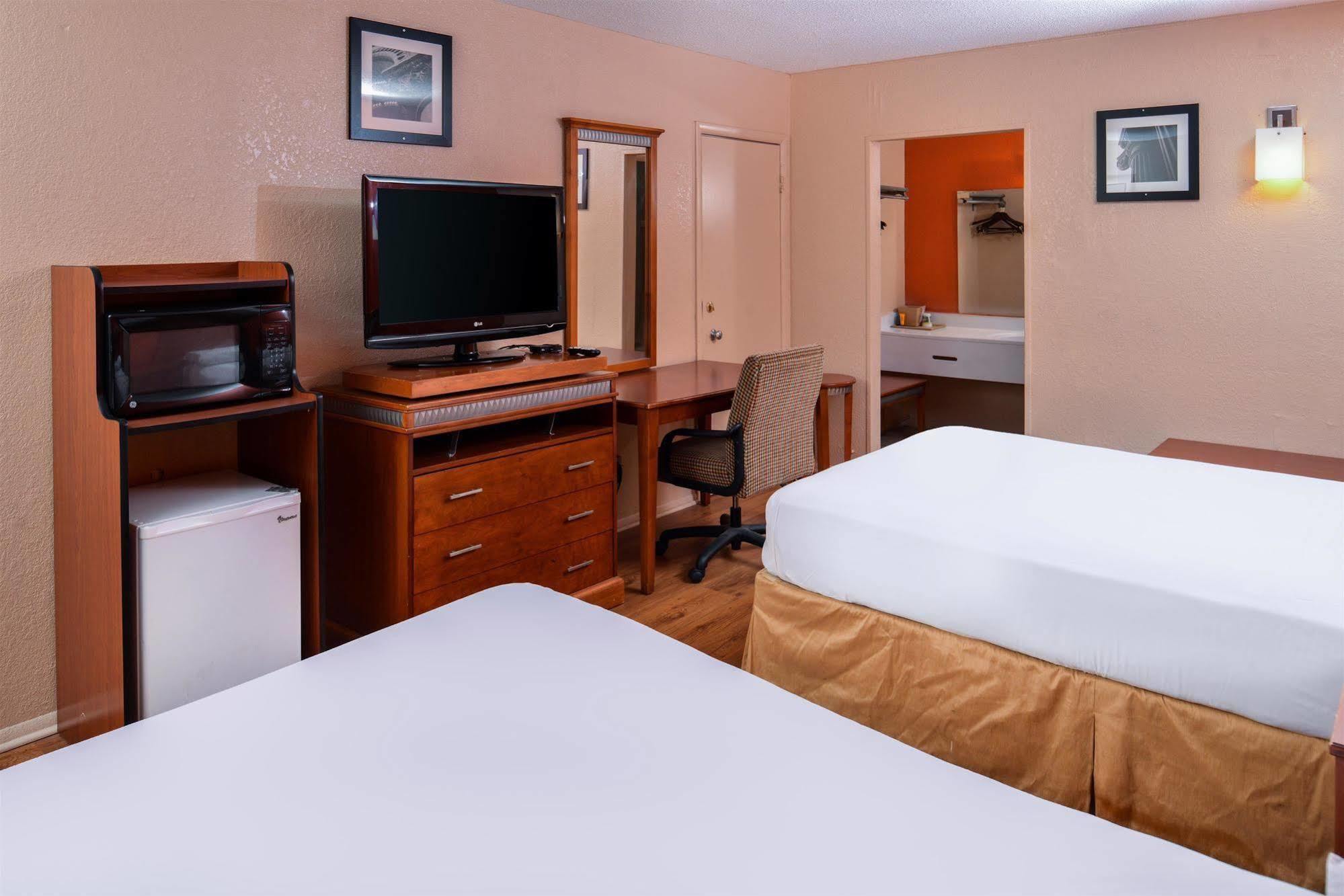 America'S Best Inn Montgomery Монтгомъри Екстериор снимка