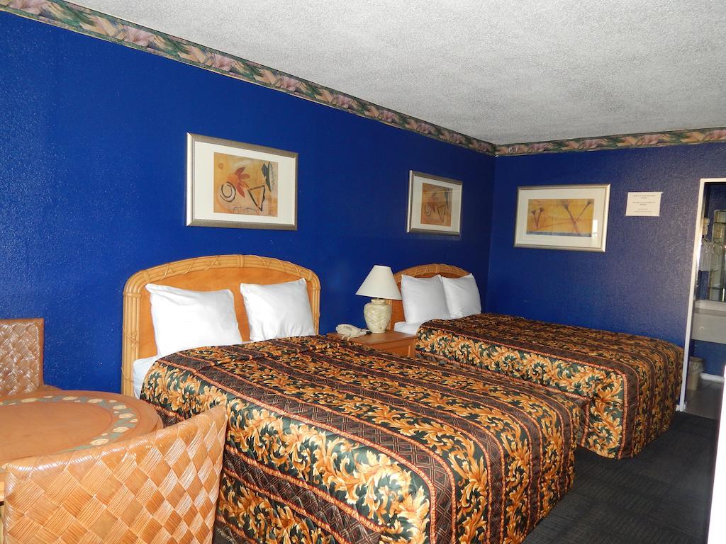 America'S Best Inn Montgomery Монтгомъри Стая снимка