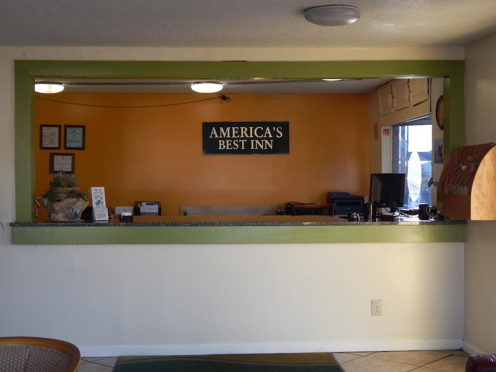 America'S Best Inn Montgomery Монтгомъри Екстериор снимка